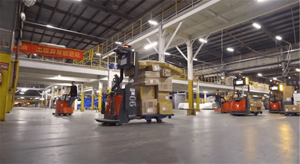 木蚁机器人助力全国供销社系统乡村振兴湖北会场(图2)